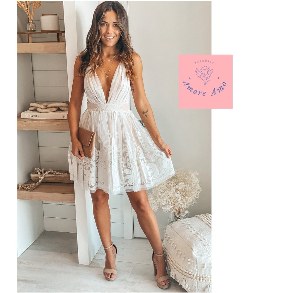 Niara 🌸 White Backless Pleated Skater Dress - Picture 3 of 7